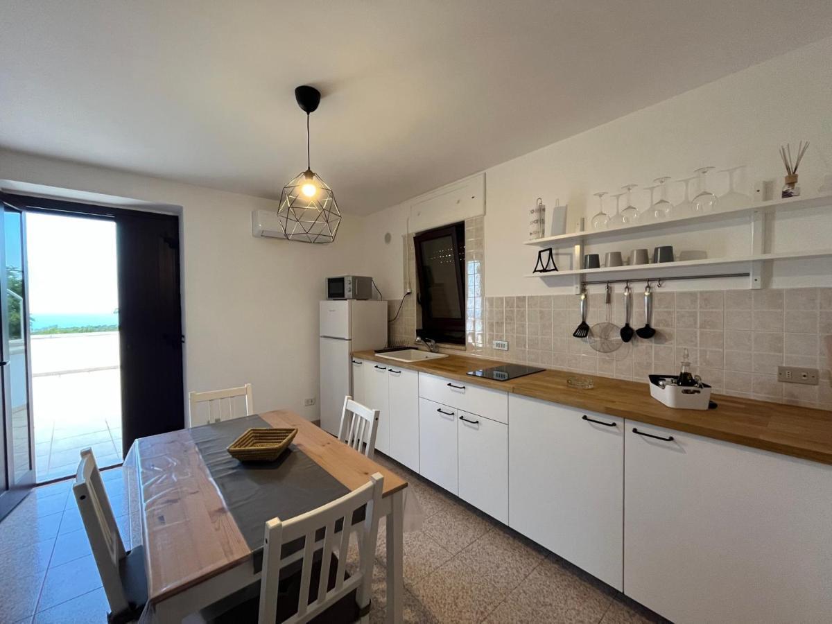Gorgo Rinaldi - Locazioni Brevi Pension Monopoli Buitenkant foto